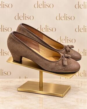 Vintage DeLiso Maxine Truffle Brown Brogue Tassel Pumps Heels Women’s 5.5B